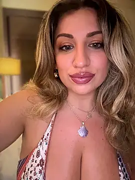 miamellycious stripchat live cam model