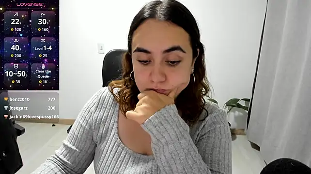 maryluna95 stripchat live cam model