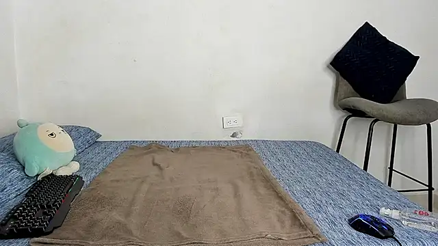 evanscollins stripchat live cam model