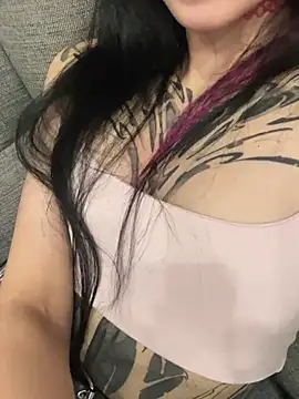 SpicyKaisy stripchat live cam model