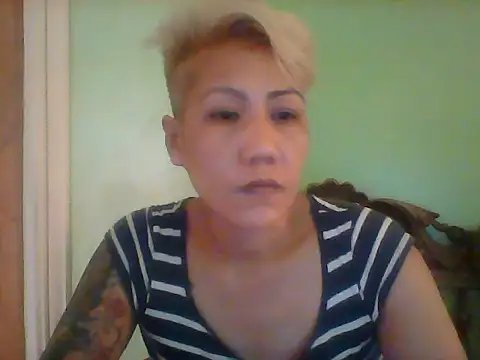 pinayheartaker stripchat live cam model