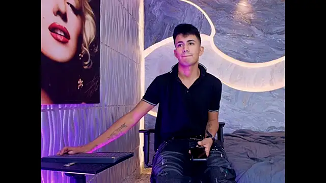 NIO_KLOUDS_ stripchat live cam model