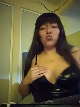 ConejitaLunar stripchat live cam model