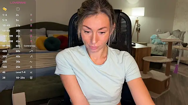 DannaEvan stripchat live cam model