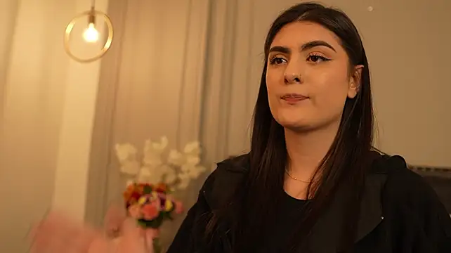 IrisBaker stripchat live cam model