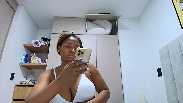 Meganbelford1 stripchat live cam model