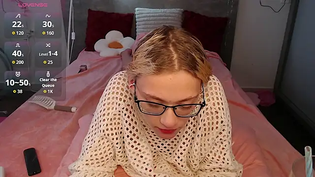 Coraline_bush stripchat live cam model