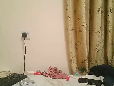 chariebaby stripchat live cam model