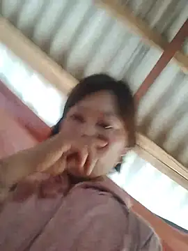 Buong-binh stripchat live cam model