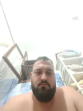 Horneymonster222 stripchat live cam model