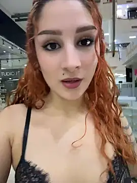 Mon_Cherry stripchat live cam model
