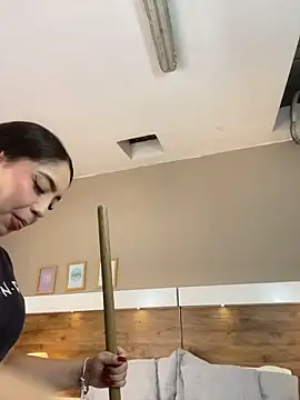 MiaFarkash stripchat live cam model