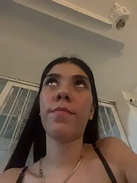 sofiaacutee stripchat live cam model