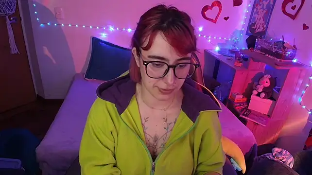 Miacatsito3 stripchat live cam model