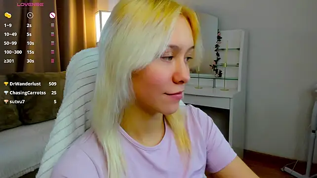 EmilyTrase stripchat live cam model