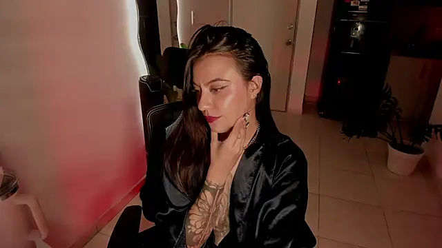 itsjade stripchat live cam model