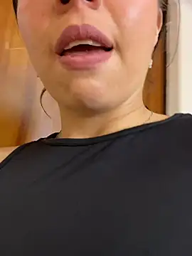 nucitacouple stripchat live cam model