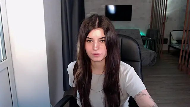 AnoraDarkk stripchat live cam model