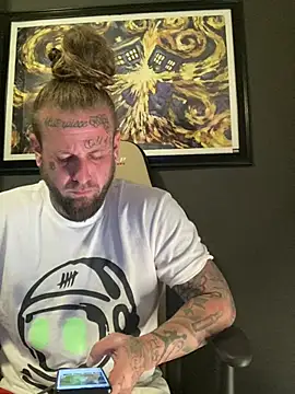 Smokebluntafterblunt stripchat live cam model
