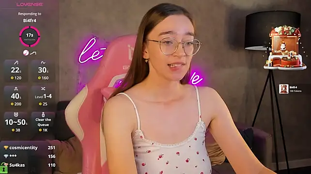 Lucy_Green stripchat live cam model