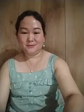 bethichxxx stripchat live cam model