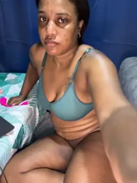 chistalfox stripchat live cam model