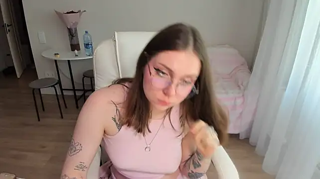 silverglace stripchat live cam model