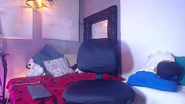 Ehkay_ stripchat live cam model