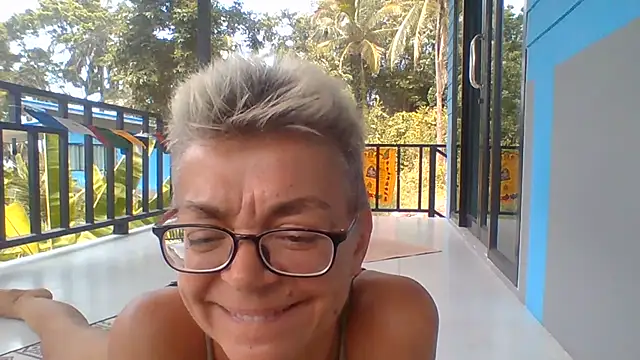 Tan_Lao stripchat live cam model