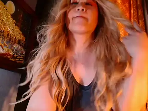 imurladyBigCOCK stripchat live cam model