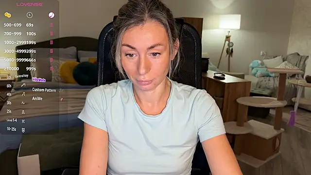 DannaEvan stripchat live cam model