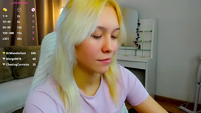 EmilyTrase stripchat live cam model