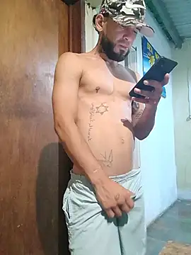 lyonking7 stripchat live cam model