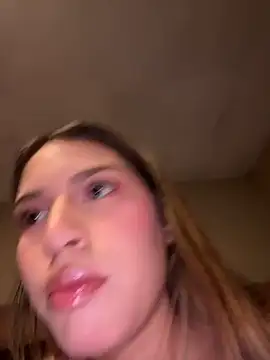 romyamo stripchat live cam model