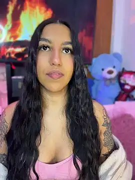 Tamara_Roberts1 stripchat live cam model