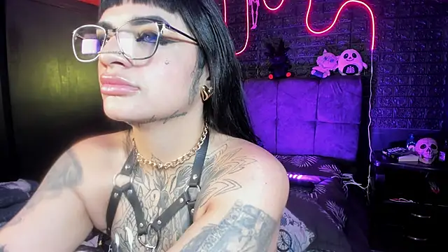 noctara_voss stripchat live cam model