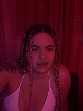 MelanieSaundersx stripchat live cam model