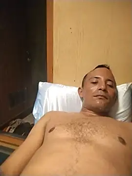 Elcauss stripchat live cam model