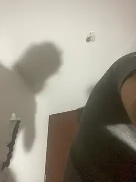 WhiteSinn stripchat live cam model