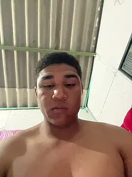 julian670 stripchat live cam model