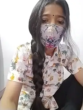 Cute-Naavya stripchat live cam model