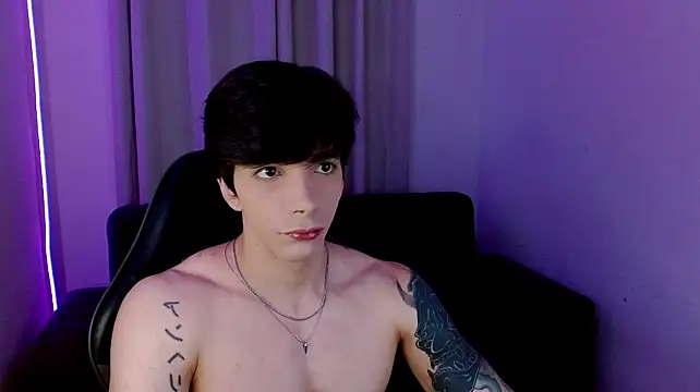 H3ll_B0I stripchat live cam model