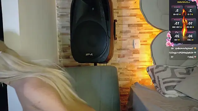 Ariana_bb stripchat live cam model