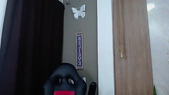 fire_drako_ stripchat live cam model
