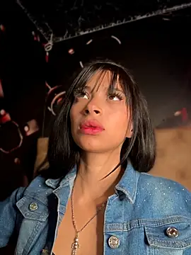 Sasha-firee stripchat live cam model