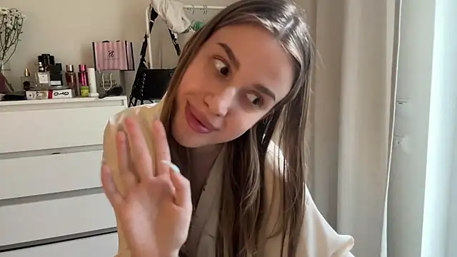 Mirelias stripchat live cam model