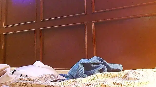 Biglongdick40 stripchat live cam model