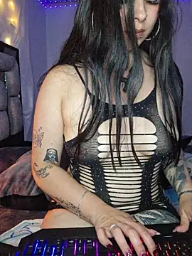 Bella_Canndy stripchat live cam model