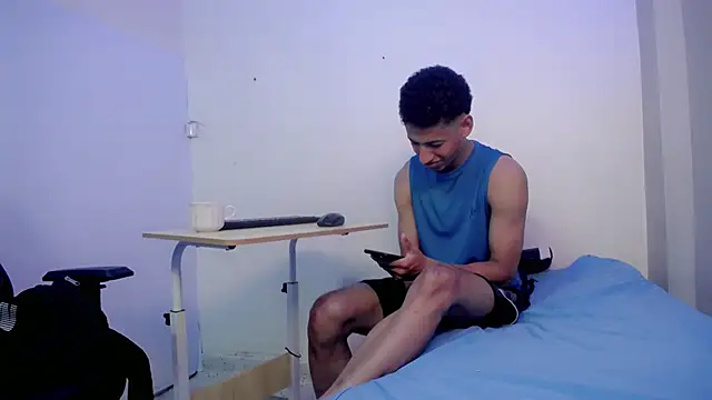 athlete_reese stripchat live cam model