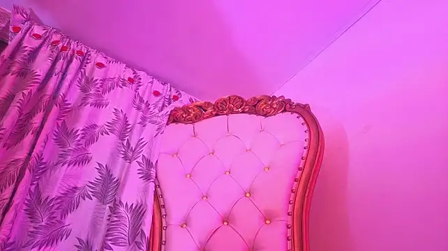 VIICKY_TAY stripchat live cam model